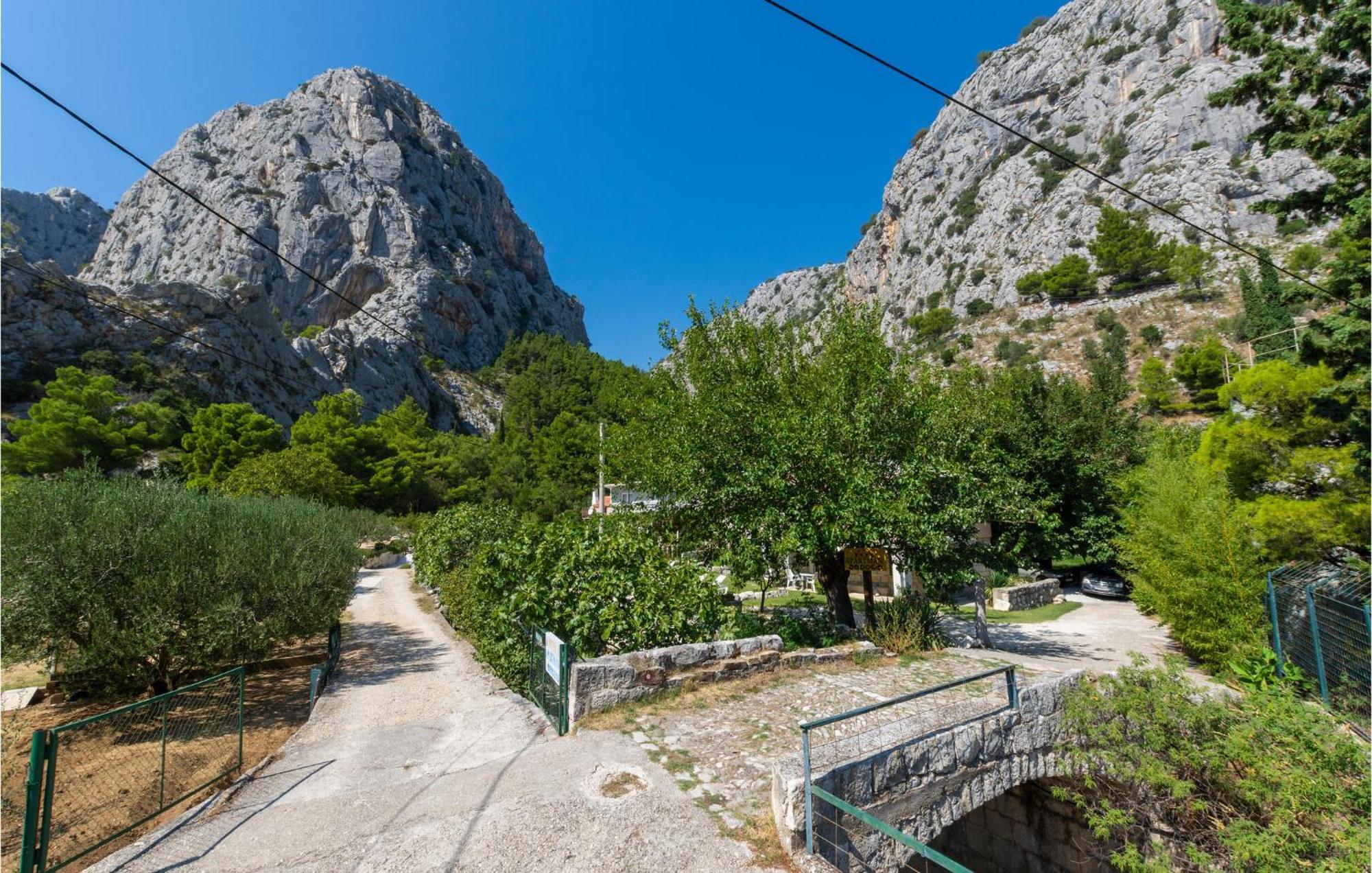 Lovely Apartment In Omis With Kitchen 외부 사진