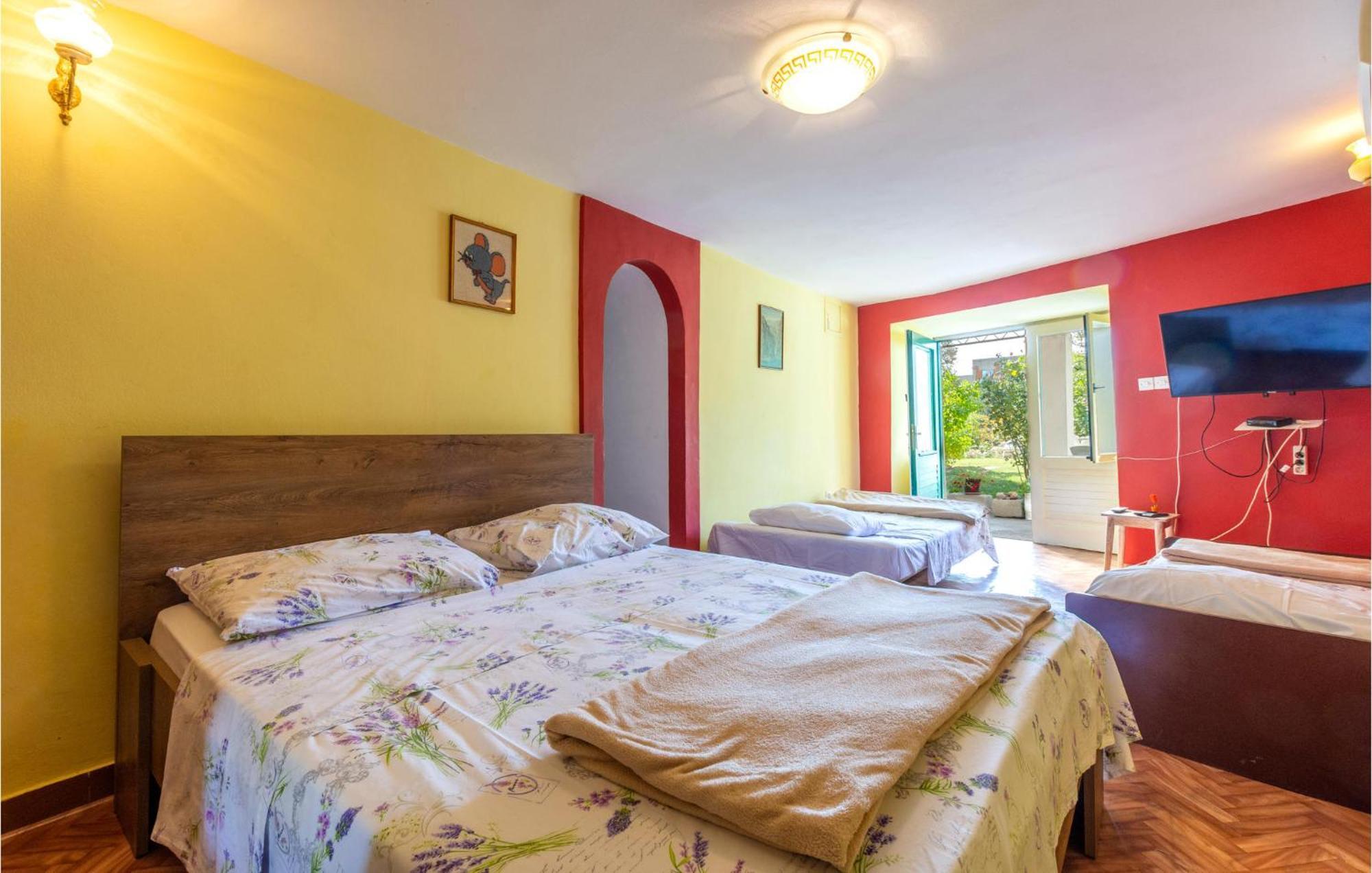 Lovely Apartment In Omis With Kitchen 외부 사진
