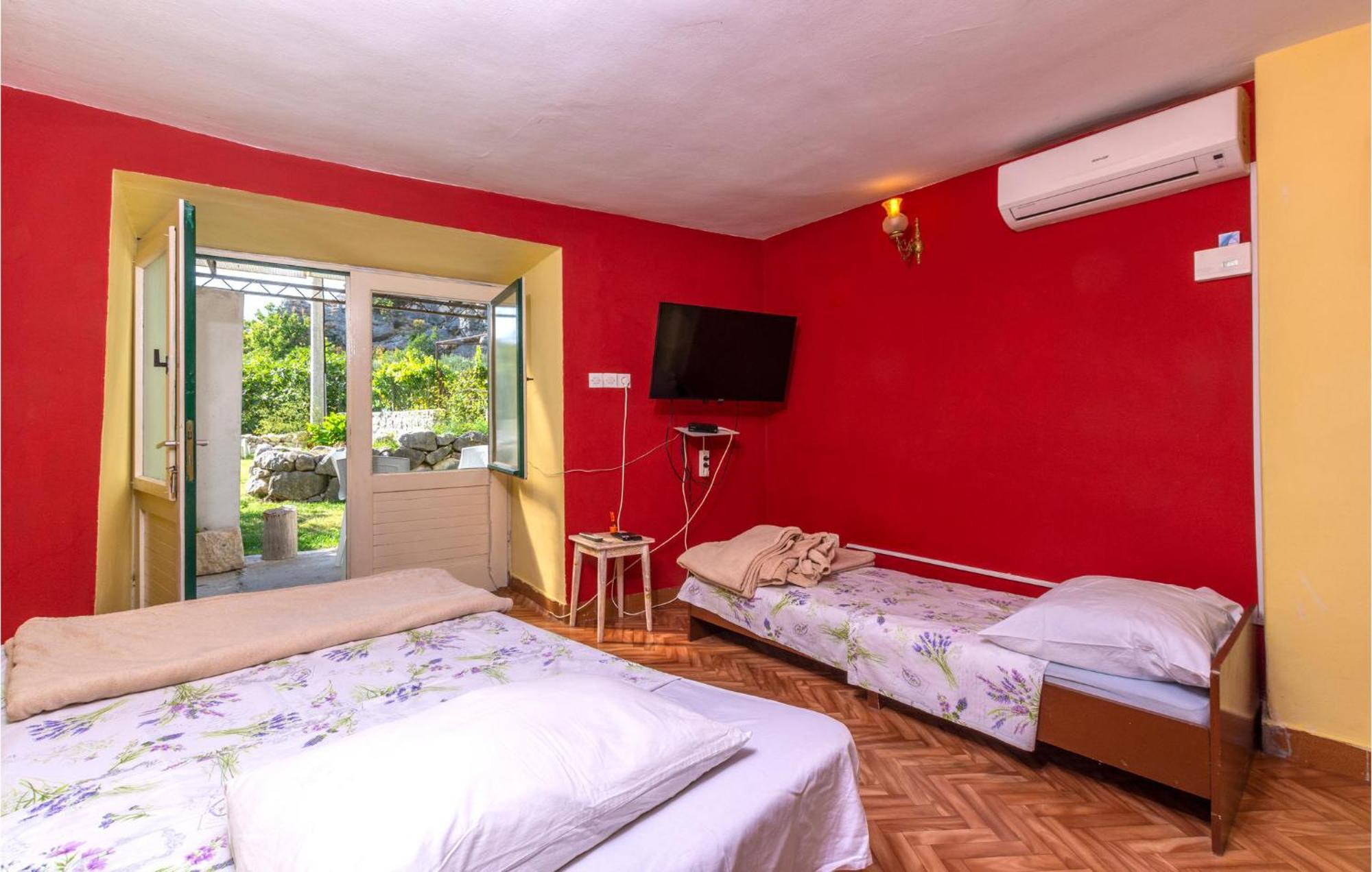Lovely Apartment In Omis With Kitchen 외부 사진
