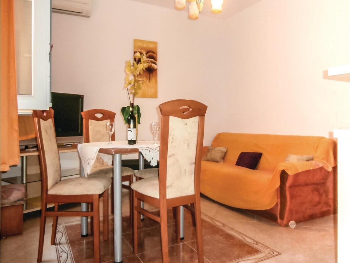 Lovely Apartment In Omis With Kitchen 외부 사진