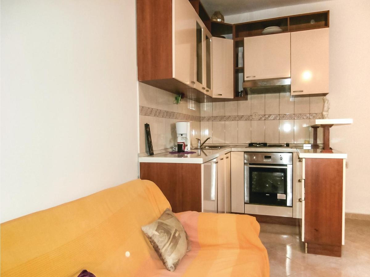 Lovely Apartment In Omis With Kitchen 외부 사진