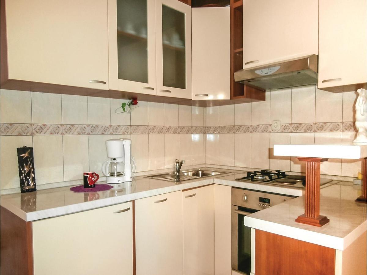 Lovely Apartment In Omis With Kitchen 외부 사진
